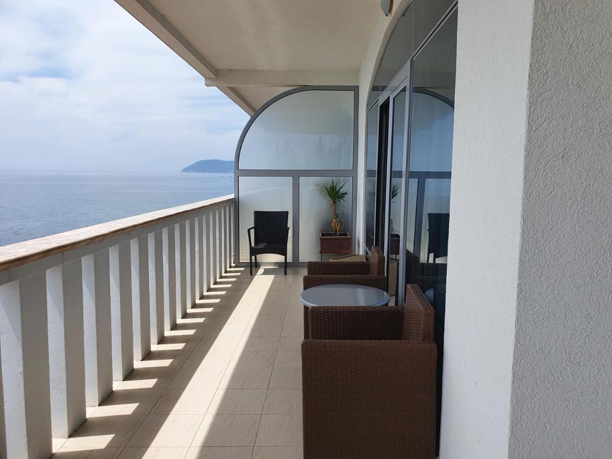 Sunset View Apartments Бар Экстерьер фото